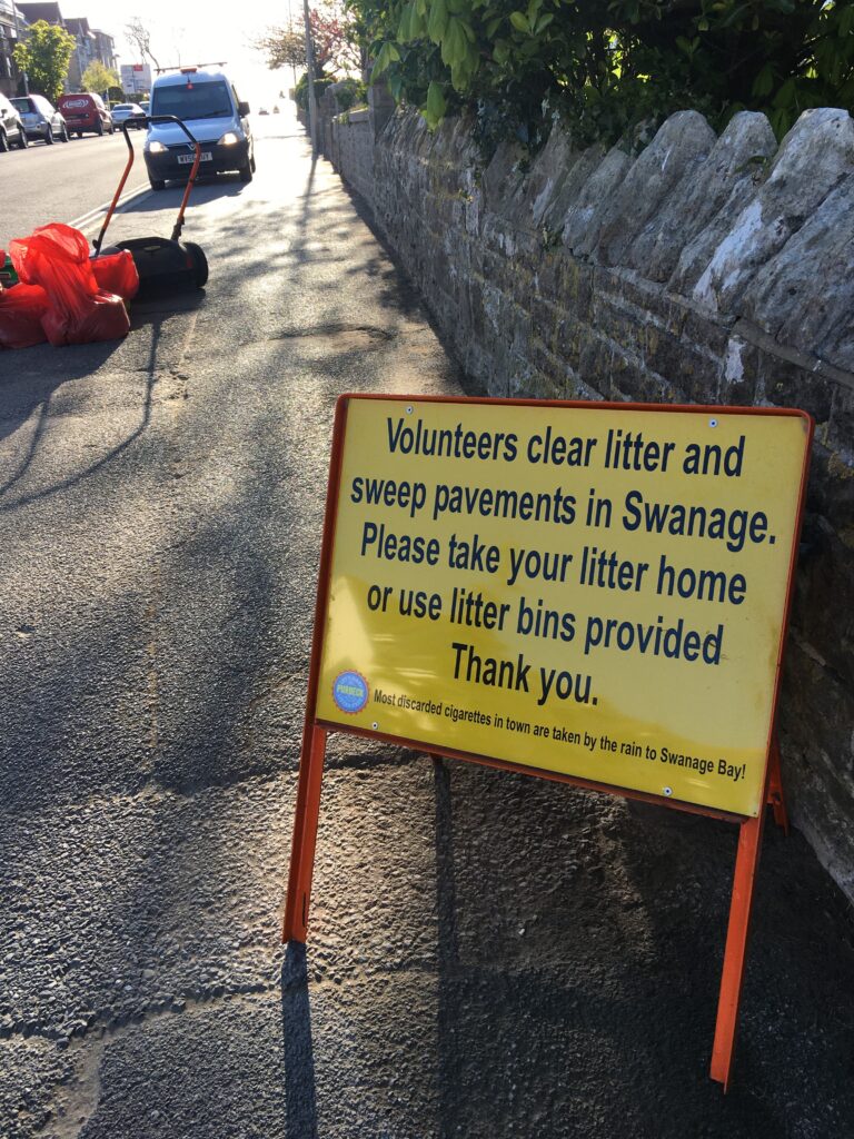 litter clearance sign